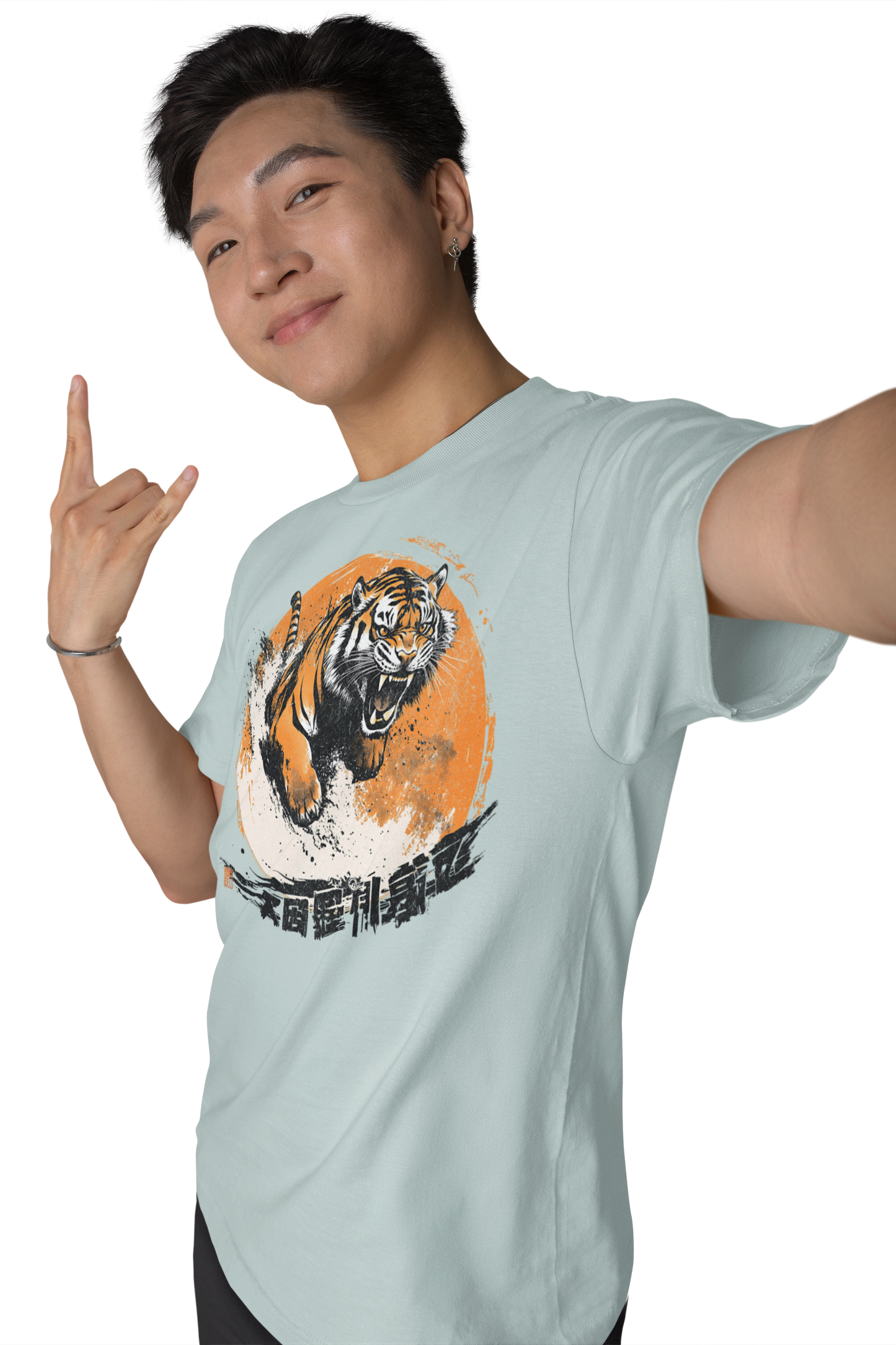 Retro Japan Tiger Design Shirt Classic Fit - Crew Neck T-Shirt