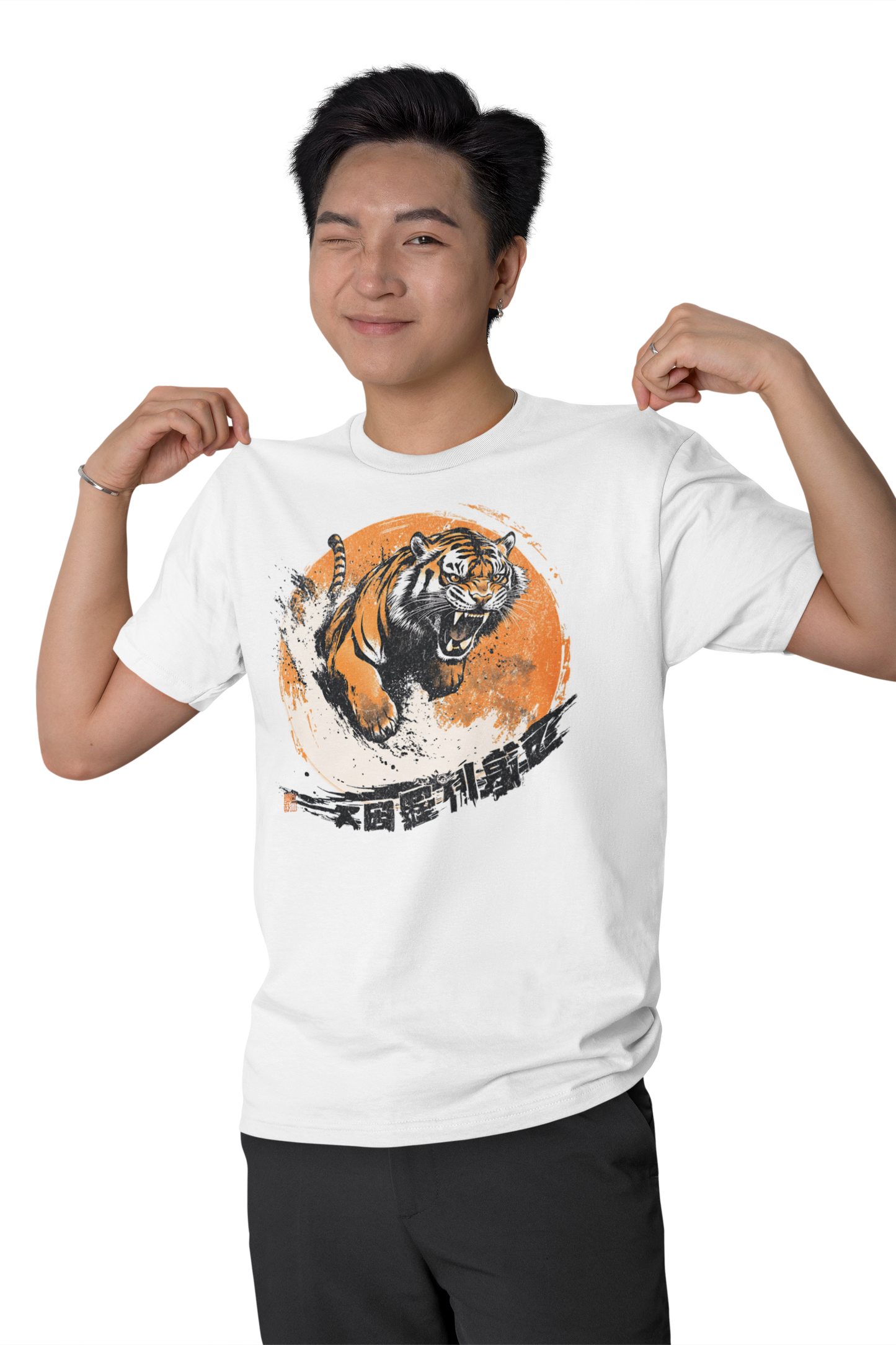 Retro Japan Tiger Design Shirt Classic Fit - Crew Neck T-Shirt